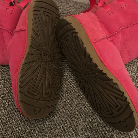 UGG boots for women - Picture 2 of 4